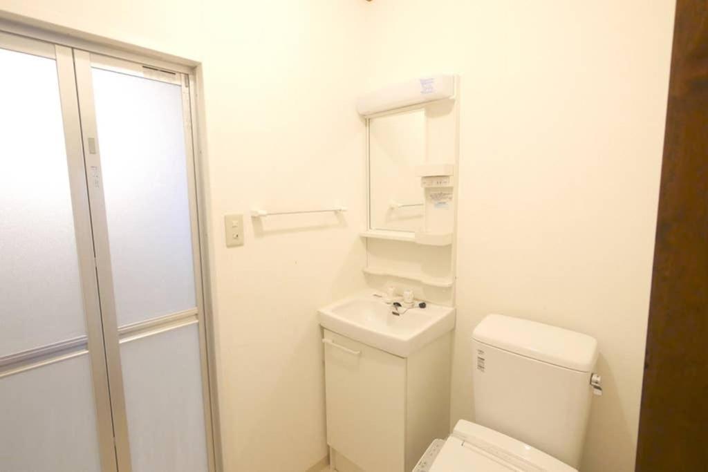 マスク配布ありa5 新宿10分 10人宿泊可能 出張在宅勤務に最適!!宿泊型テレワークスペース!!Wifi完備 回線安定してます!!長期宿泊受付中 Präfektur Tokio Exterior foto